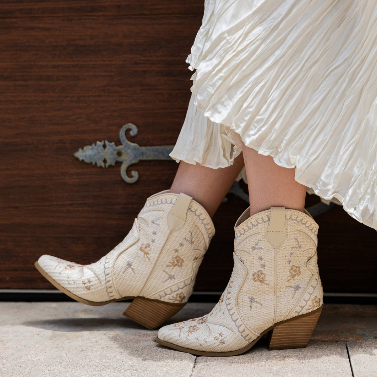 DALENA - FLORAL RAFFIA